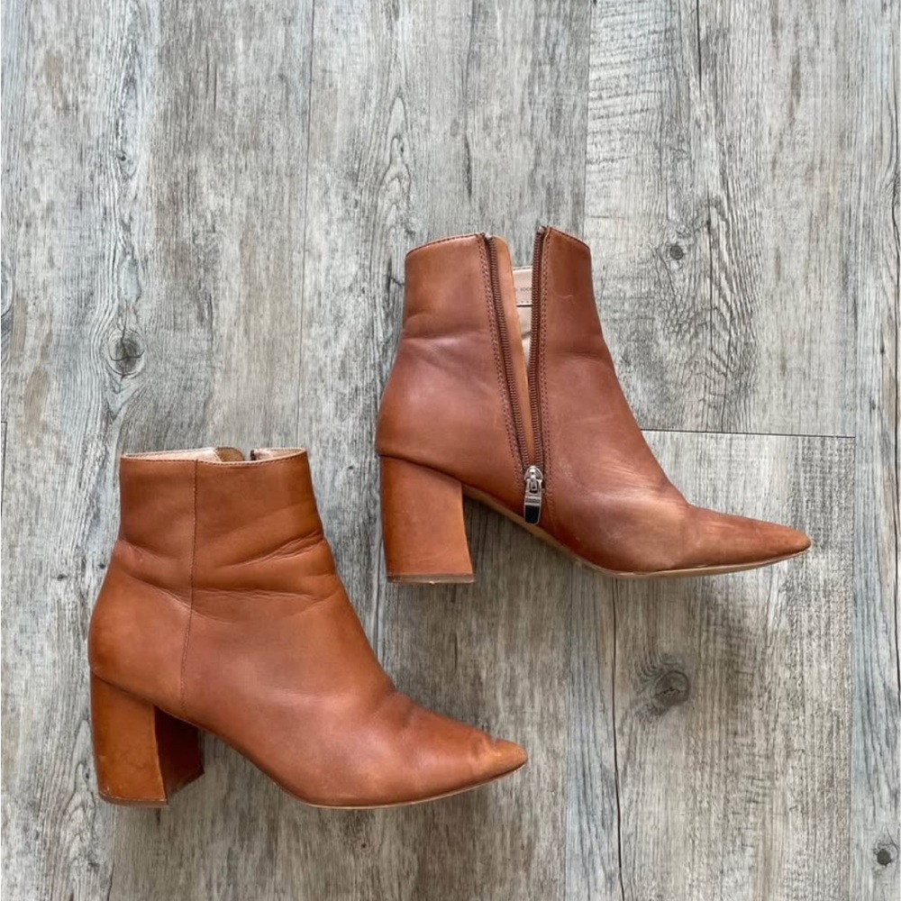 Steve Madden Tan Heeled Boots